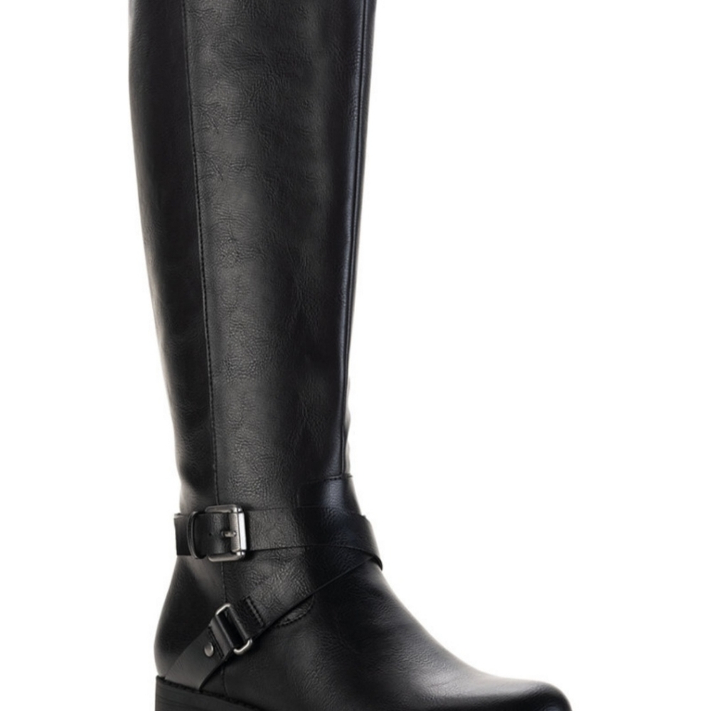 Riding boots